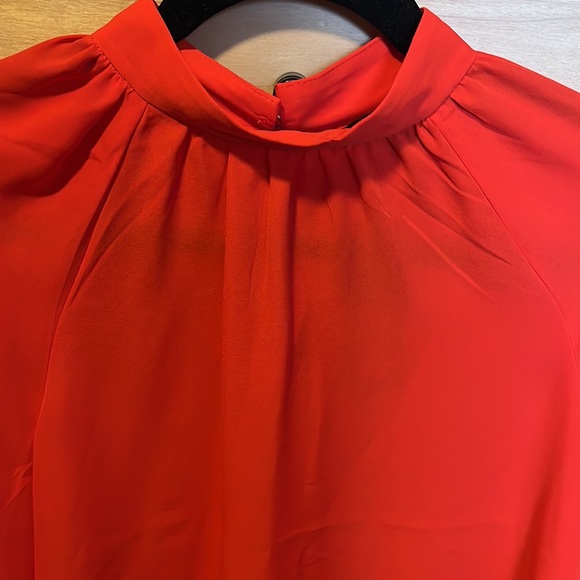 NWT - Banana Republic Blouse - Picture 3 of 4